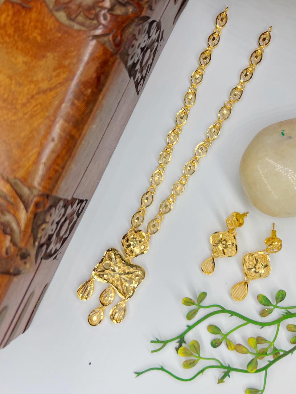 Prati 1 Gram Gold Plated Designer Turkish Necklace Set