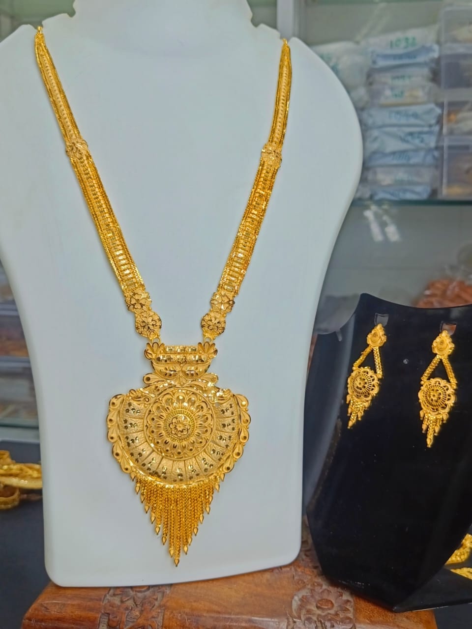Dakshata FLower look, Premium Quality Rani har !