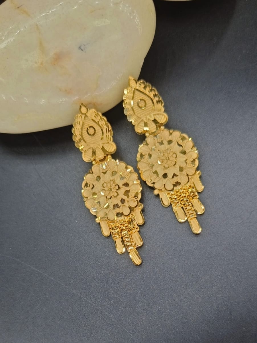 Chhavi  1 Gm Gold Plated Chain Set