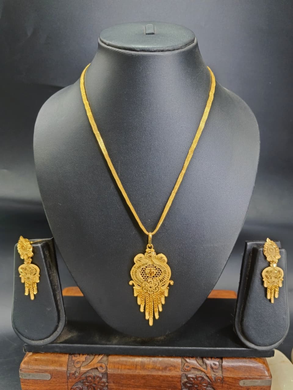 Deepa 1 Gm Gold Plated Chain Set