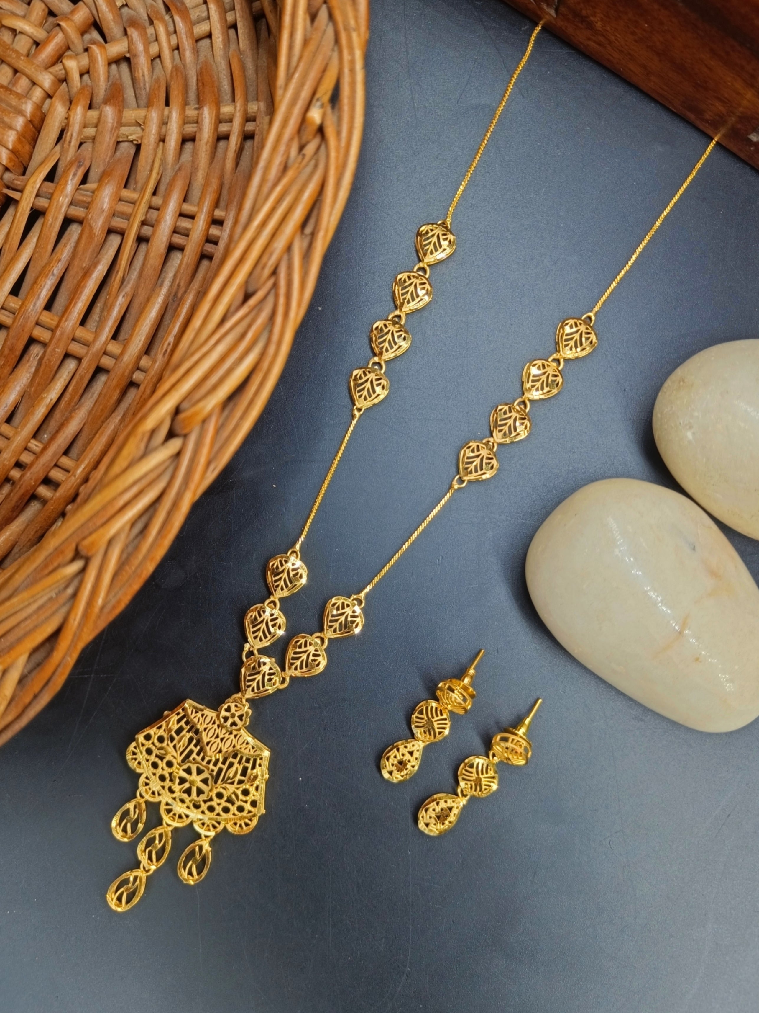 Aizal 1 Gm Gold Plated Chain Set
