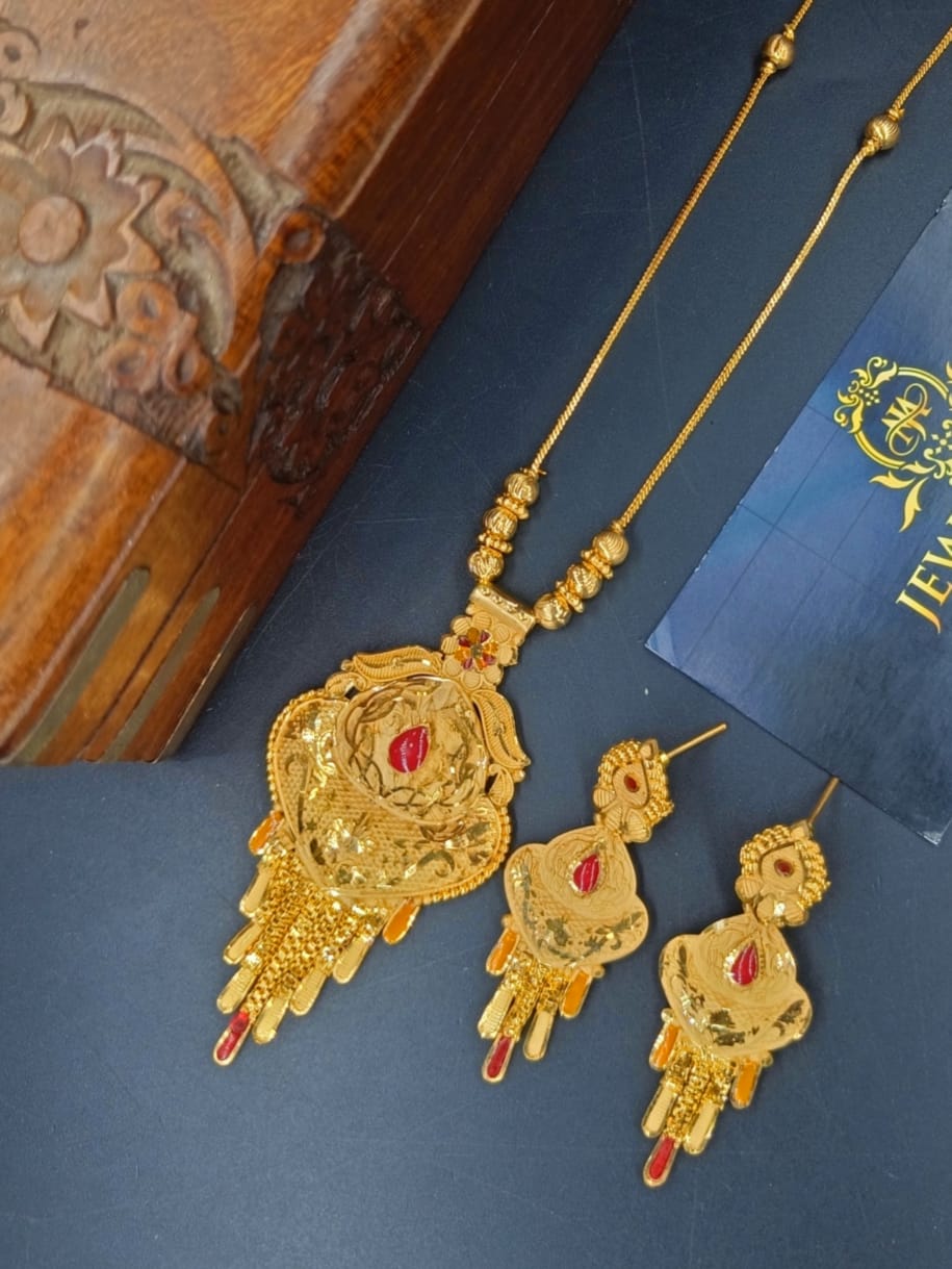 Kalesi 1 Gm Gold Plated Chain Set.