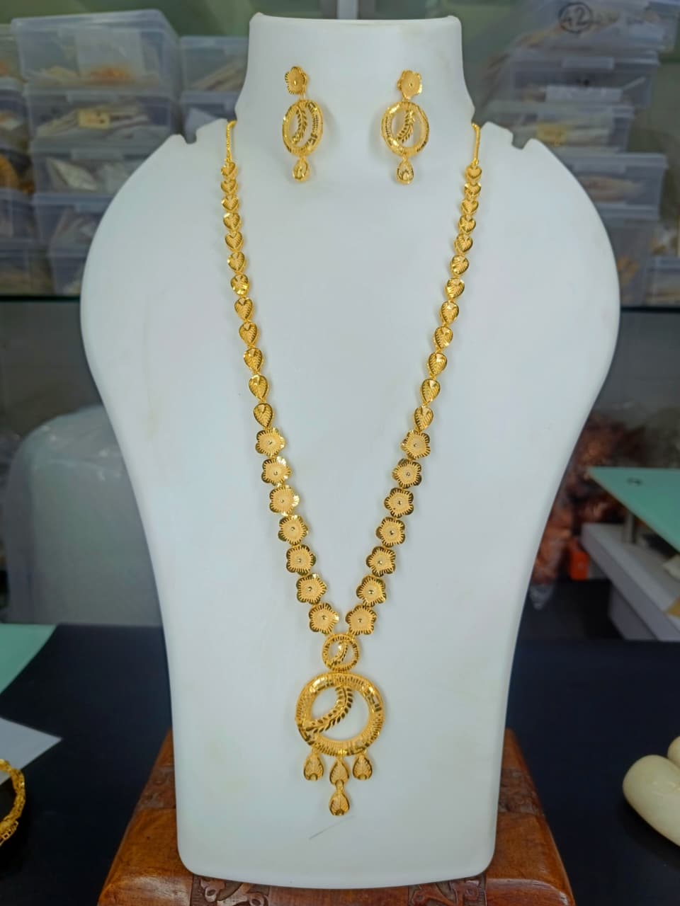 Aniruḍa  Turkish Gold-Plated Necklace