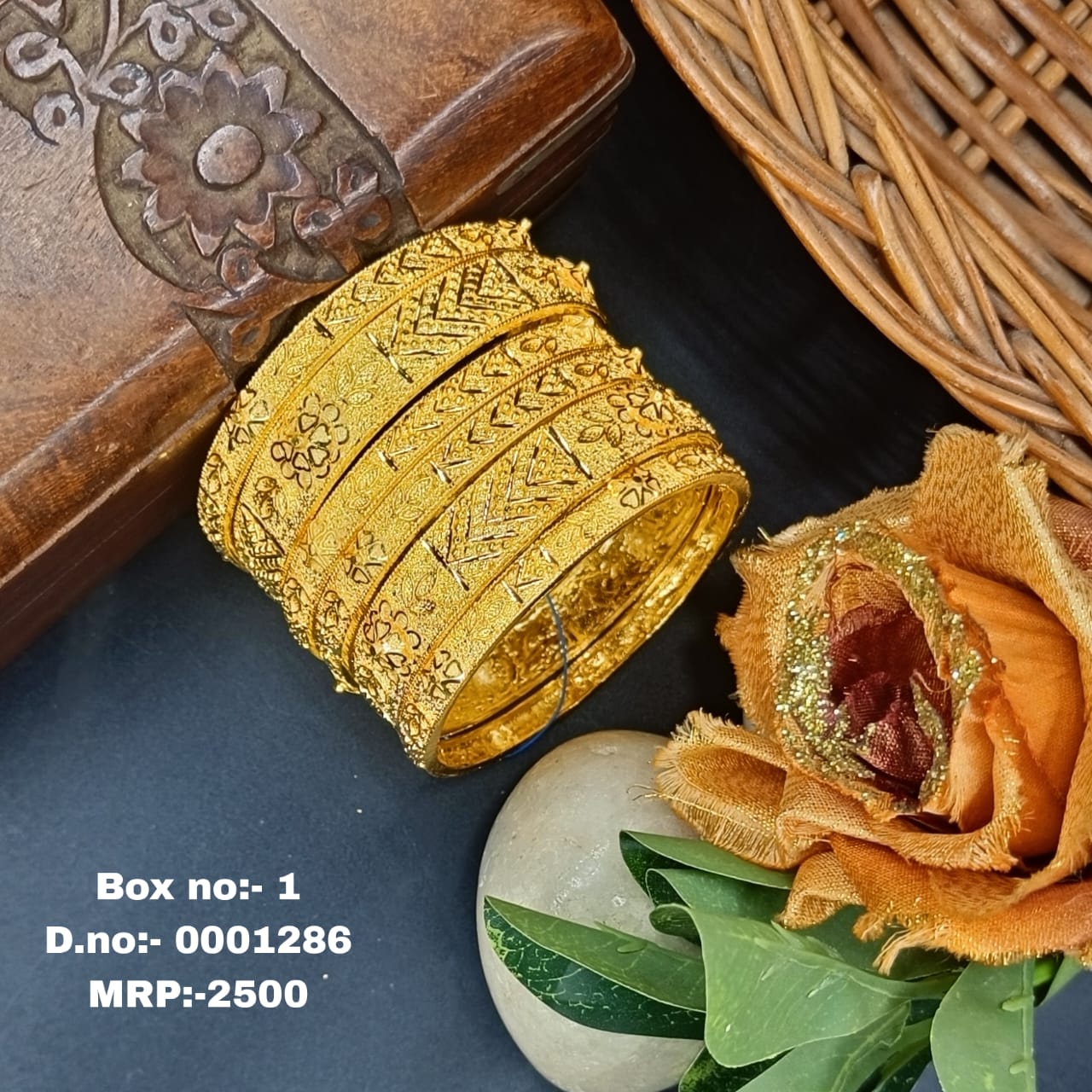Nivedita One Gram Gold 6 pis Bangles Set