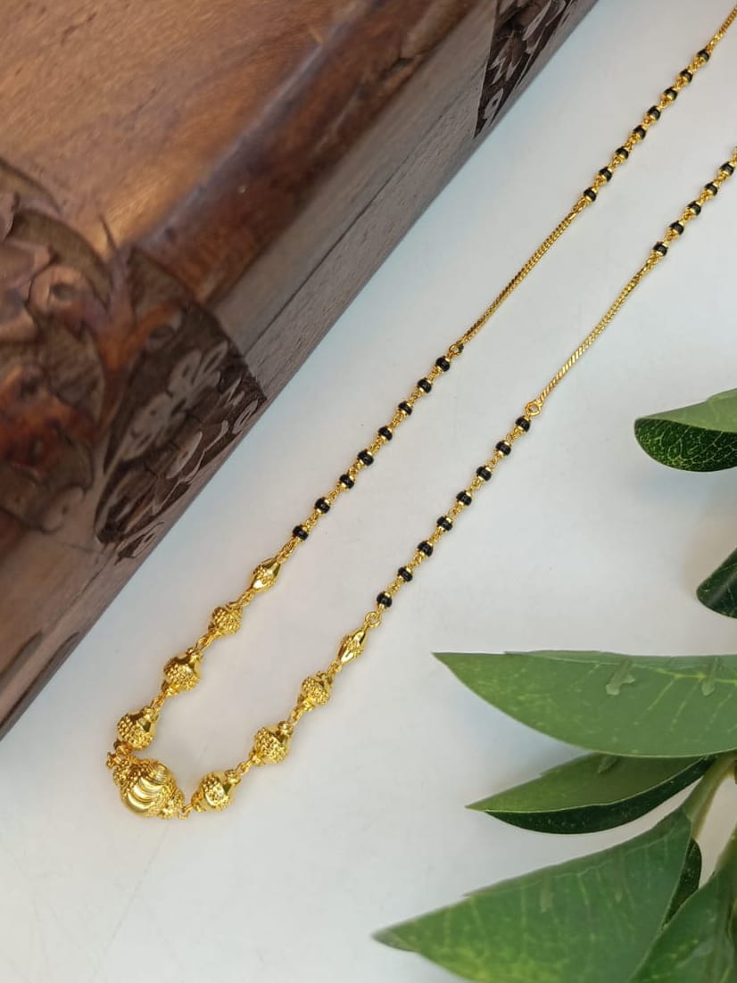 Śilamba 1 Gram Gold Plated Short Mangalsutra