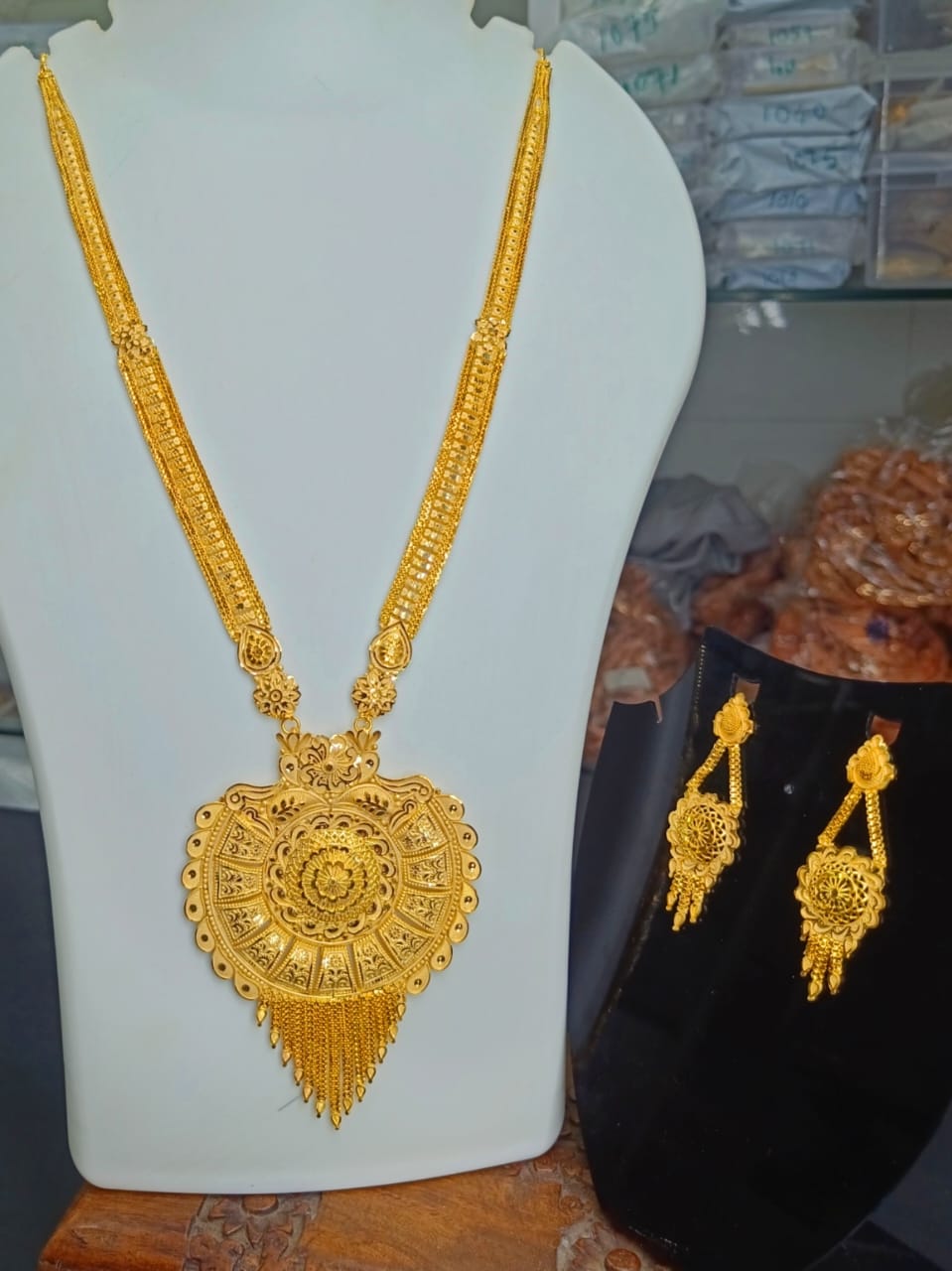 Aaradhya FLower look, Premium Quality Rani har !