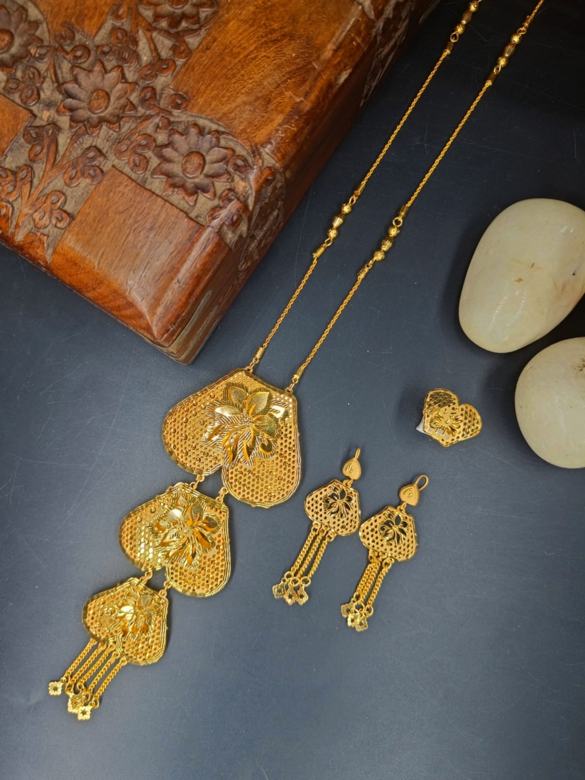 Alberta 1 Gm Gold Plated Chain Set