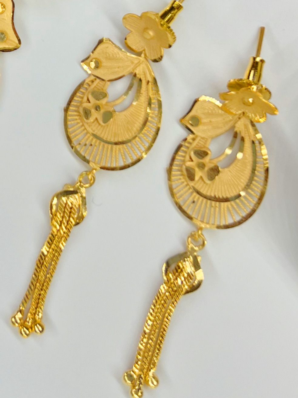 Aish 1 Gram Gold Plated Designer Necklace Set