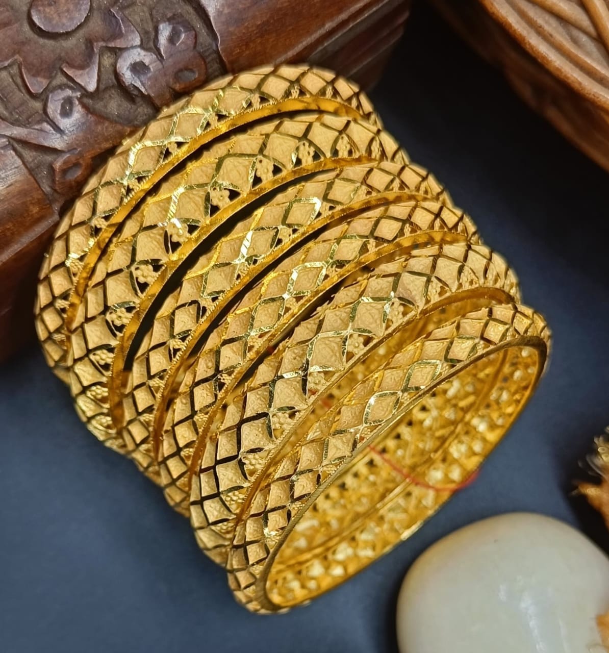Hansika One Gram Gold 6 pis Bangles Set