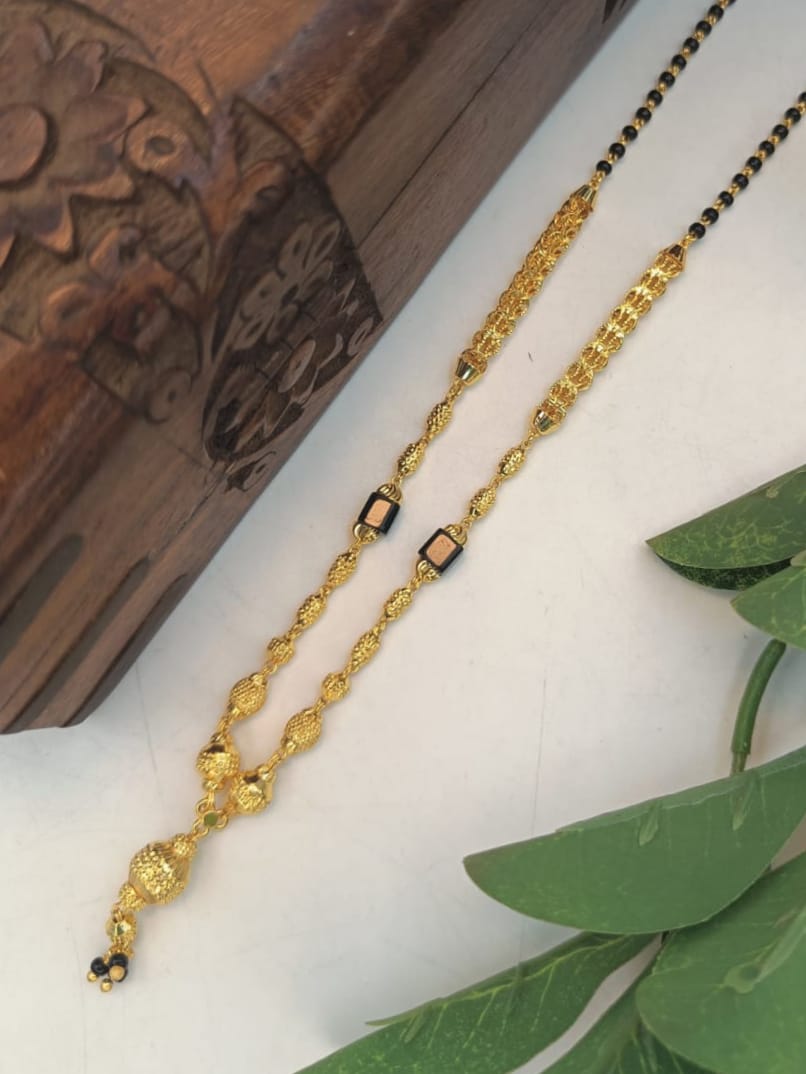 Śura 1 Gram Gold Plated Short Mangalsutra