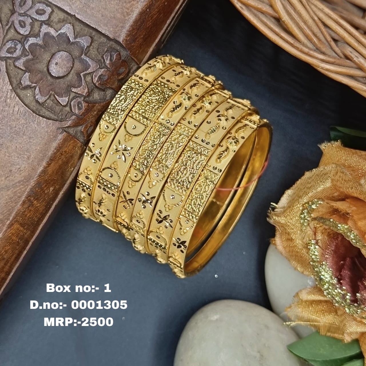 Roja One Gram Gold 6 pis Bangles Set