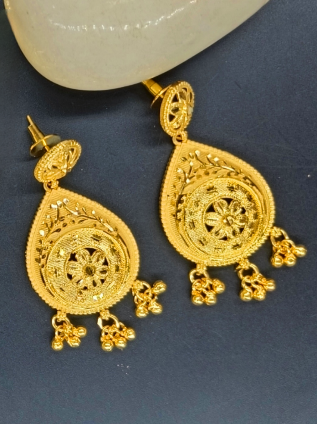 Kanishka 1 Gram Gold Plated Designer Fancy Necklace Set
