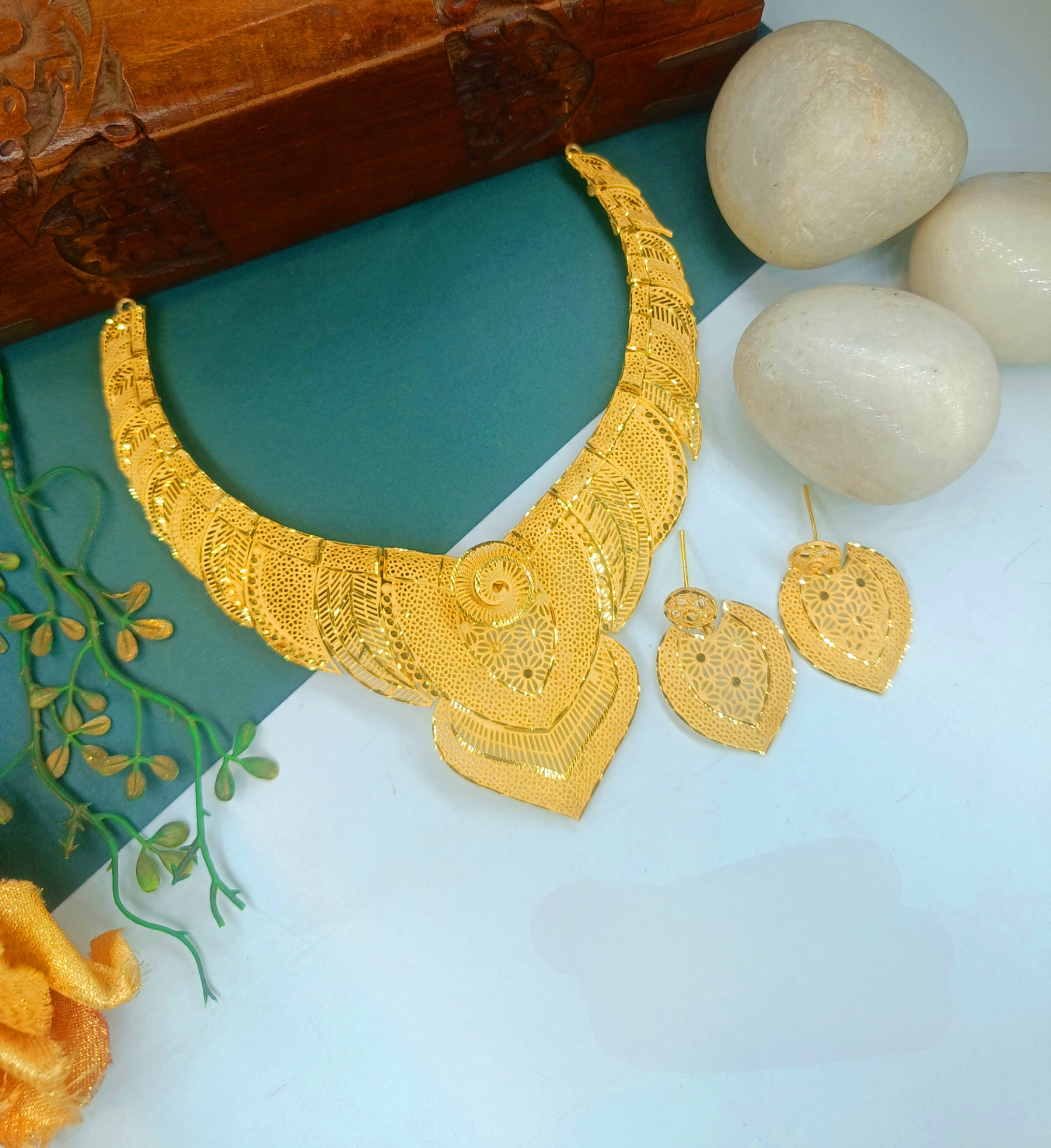 Alara Sultana 1 Gram Gold Plated Designer Necklace Set