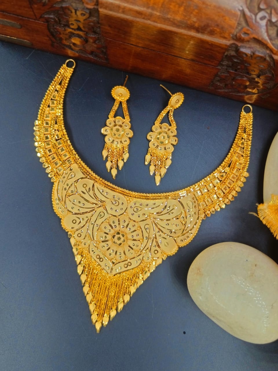 Jeevika 1 Gram Gold Plated Designer Necklace Set