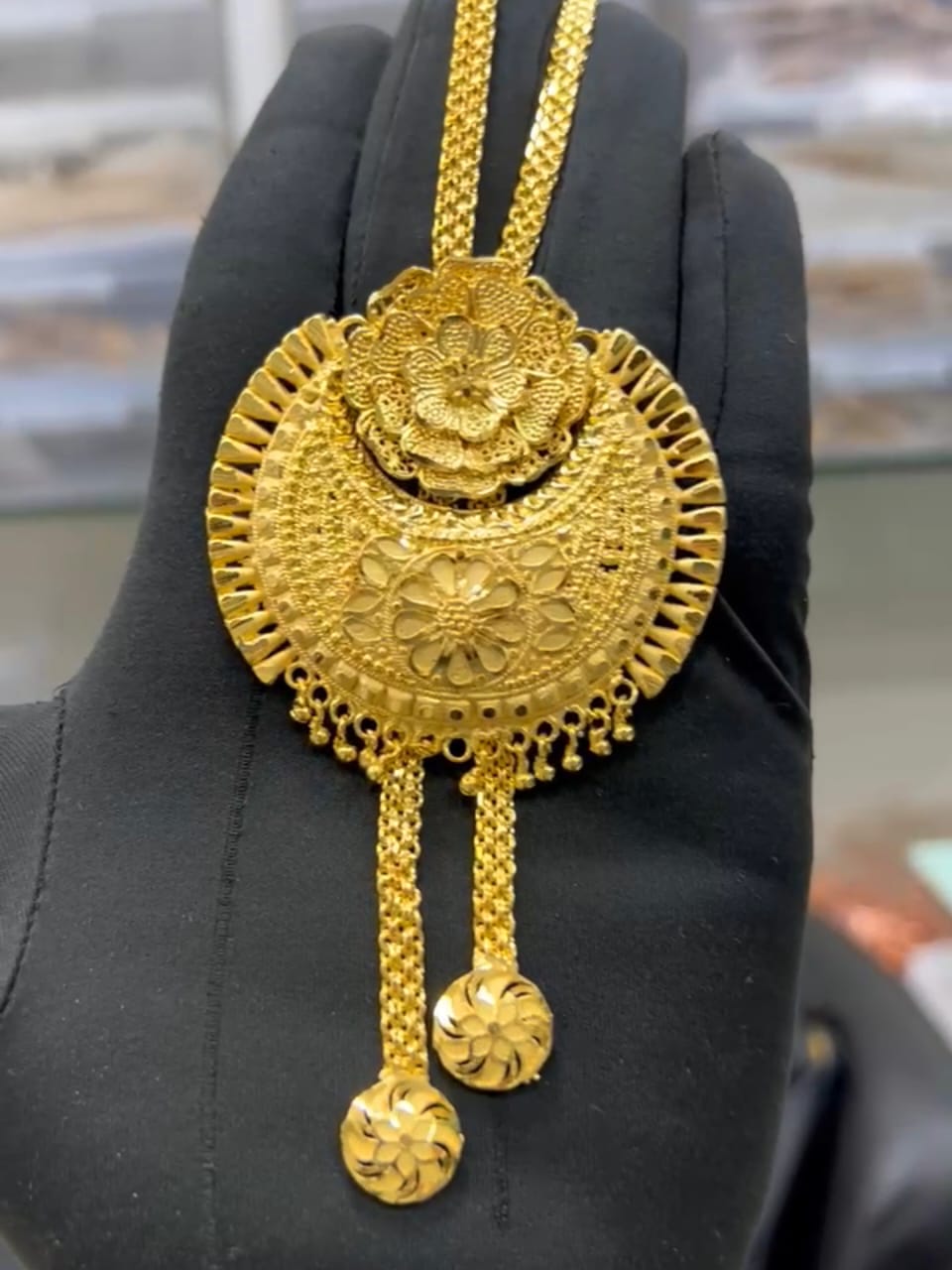 Champa 1 Gm Gold Plated Tie Chain Pendent Set