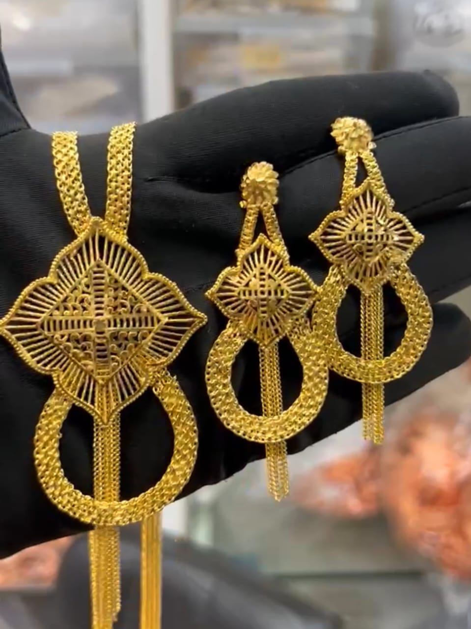 Japa 1 Gm Gold Plated Tie Chain Pendent Set