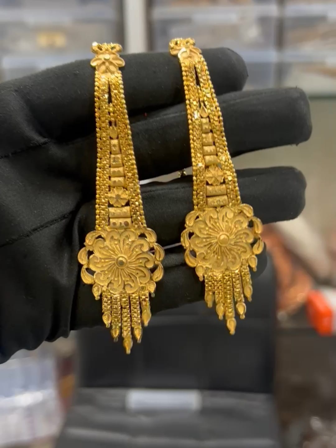 Krishna-Vallabha 1 Gram Gold Plated Kan Sahara