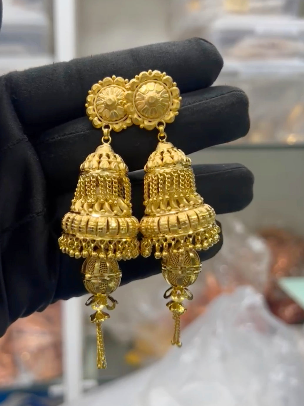 Rajeshwari 1 Gram Gold Plated Jhumka Earings