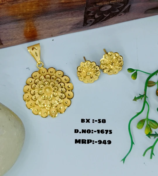 BX-58 One Gram Gold Foaming Pendent Earings Set 0001675