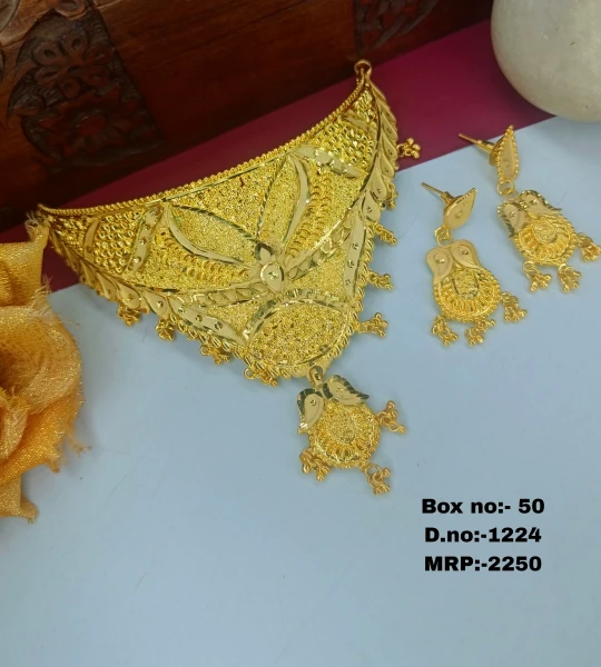 BX-50 One Gram Gold Foaming Designer Choker Set 0001224