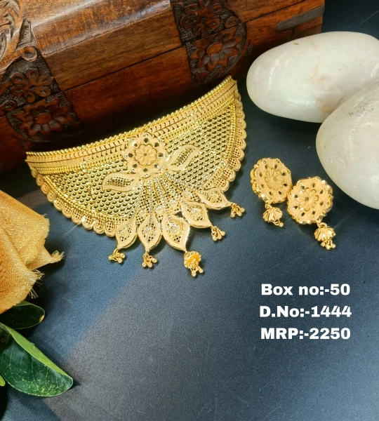 BX-50 One Gram Gold Foaming Designer Choker Set 0001444