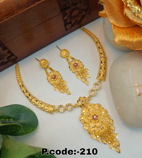 BX-22 One Gram Gold Foaming AD Necklace Set 0000075
