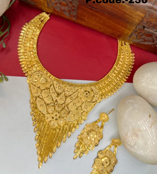 BX-21 One Gram Gold Foaming Designer Fancy Necklace Set 0000184