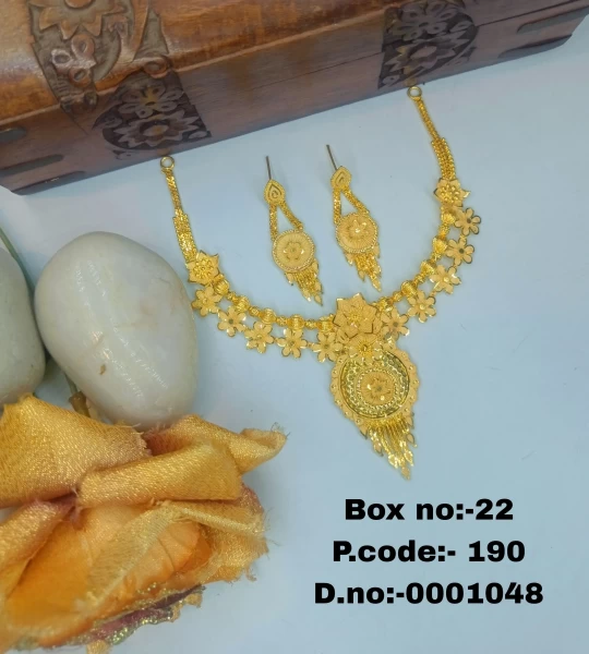 BX-22 One Gram Gold Foaming Designer Necklace Set 0001048