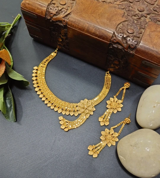 BX-22 One Gram Gold Foaming Designer Fancy Necklace Set 0000183