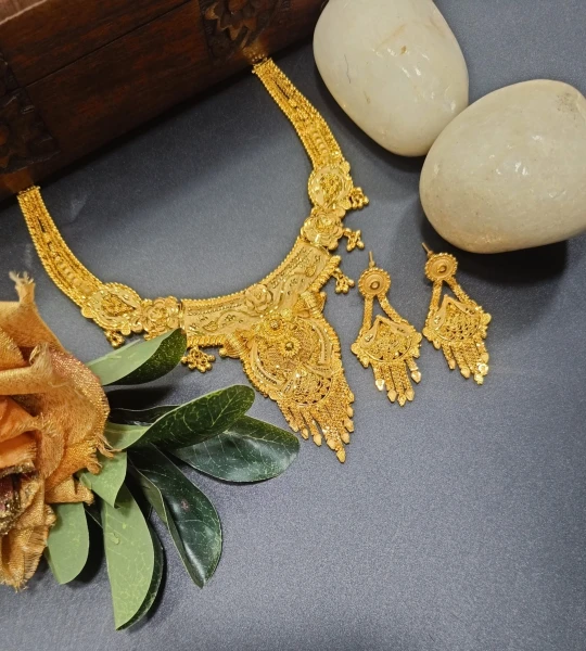 BX-22 One Gram Gold Foaming Designer Fancy Necklace Set 0000194