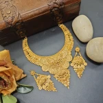 BX-22 One Gram Gold Foaming Designer Fancy Necklace Set  0000421