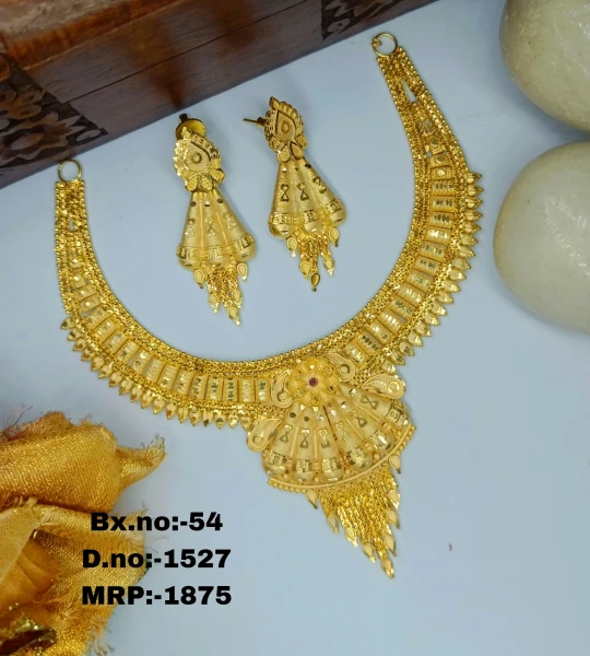 BX-54 One Gram Gold Foaming Designer Necklace Set 0001527