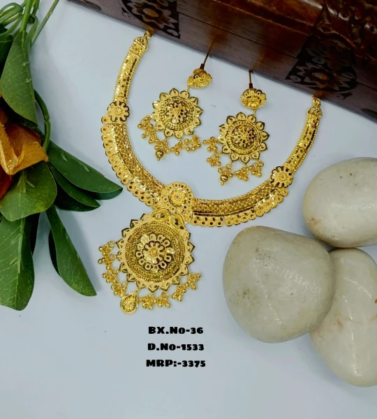 BX-36 One Gram Gold Foaming Designer Necklace Set 0001533