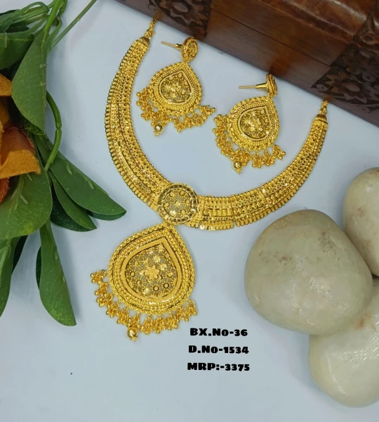 BX-36 One Gram Gold Foaming Designer Necklace Set 0001534