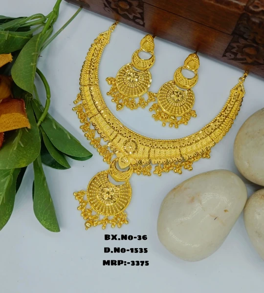 BX-36 One Gram Gold Foaming Designer Necklace Set 0001535