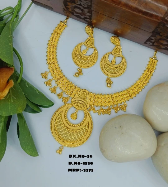 BX-36 One Gram Gold Foaming Designer Necklace Set 0001536